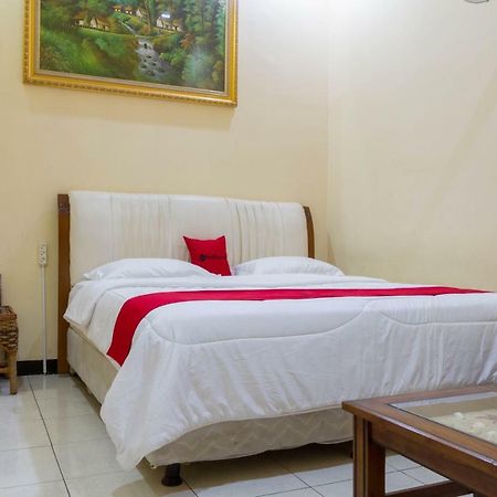 Reddoorz @ Pataruman Garut Esterno foto