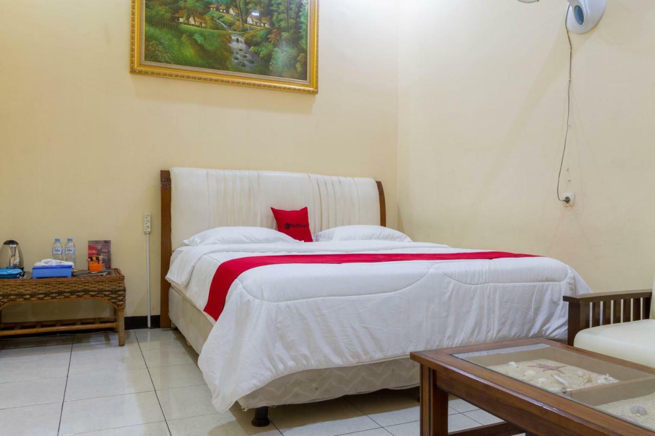 Reddoorz @ Pataruman Garut Esterno foto